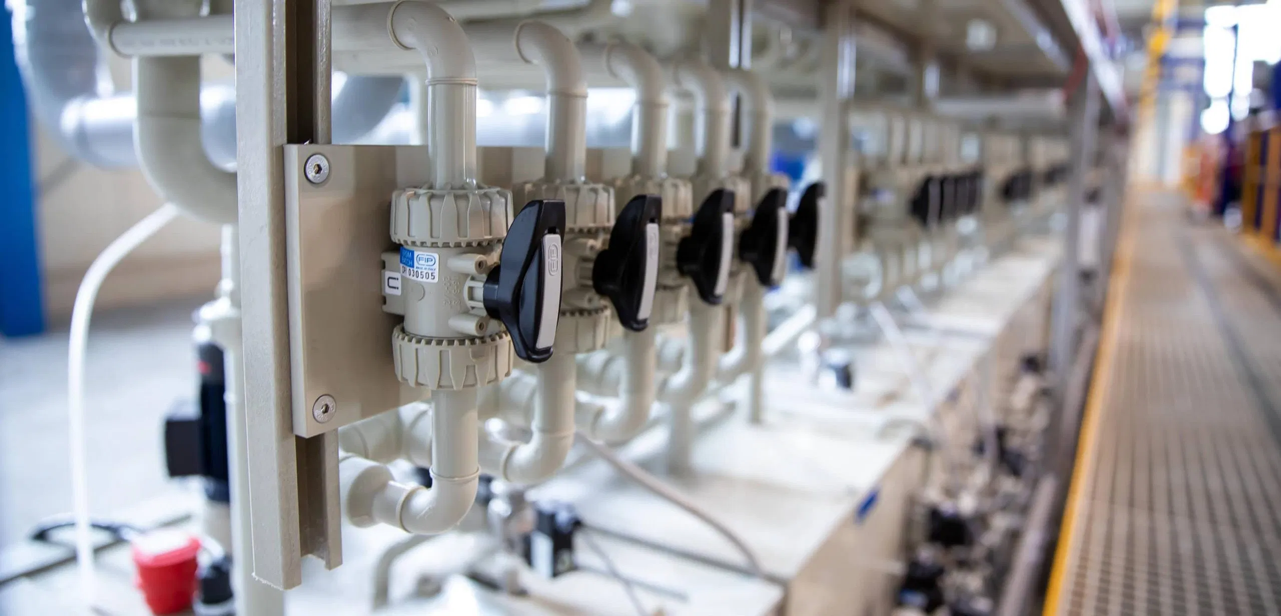 Gummisieb mit Metallgitter, rund, Rohr